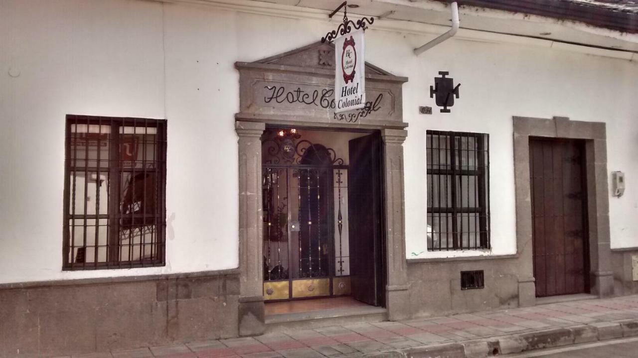 Hotel Y Restaurante Colonial 포펜 외부 사진